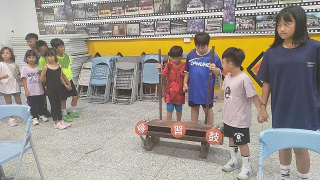 https://www.fusps.hlc.edu.tw/uploads/tadgallery/2024_08_30/21643_LINE_ALBUM_2024830  113學年度始業式暨新生入學典禮_240830_48.jpg 